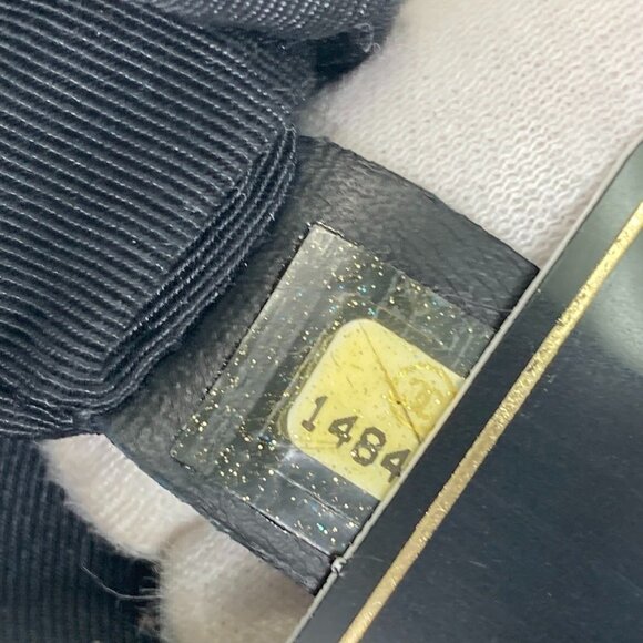 CHANEL Gray Leather Shoulder Bag - Picture 10 of 14